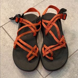 orange chacos
